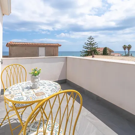 A Due Passi Dal Mare Apartment